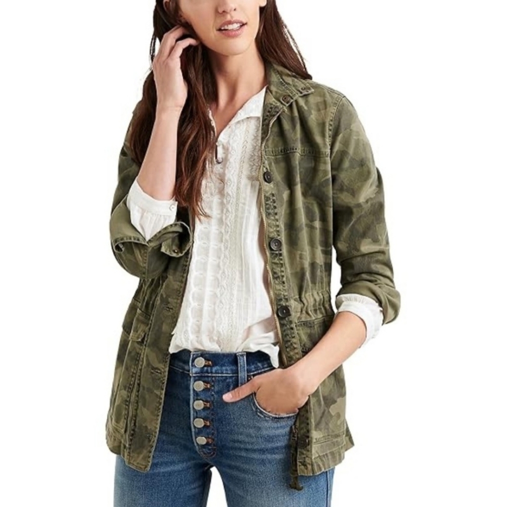LUCKY BRAND Camo Drawstring Waist Zipper and Button Front Pockets Utility Jacket